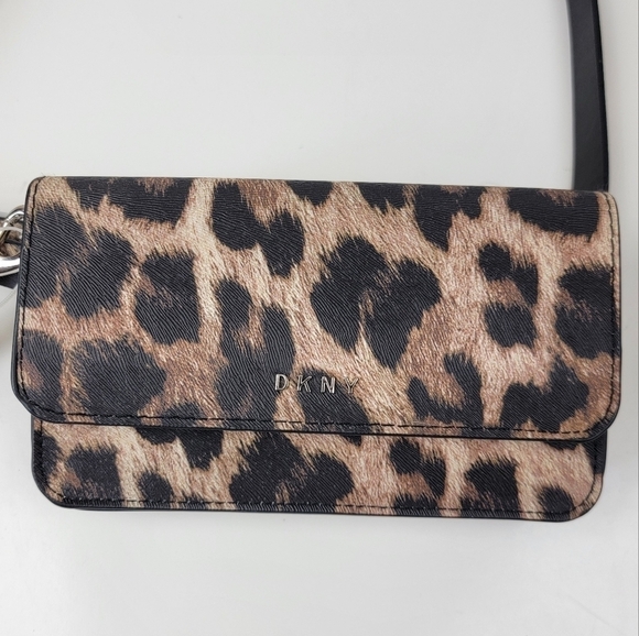 DKNY Leopard Belt Bag Wallet NEW - Picture 14 of 14